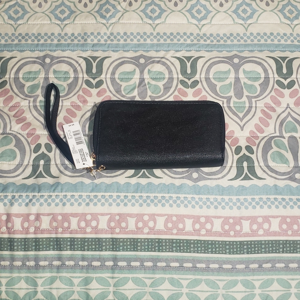 Basic Black Wallet - image 1